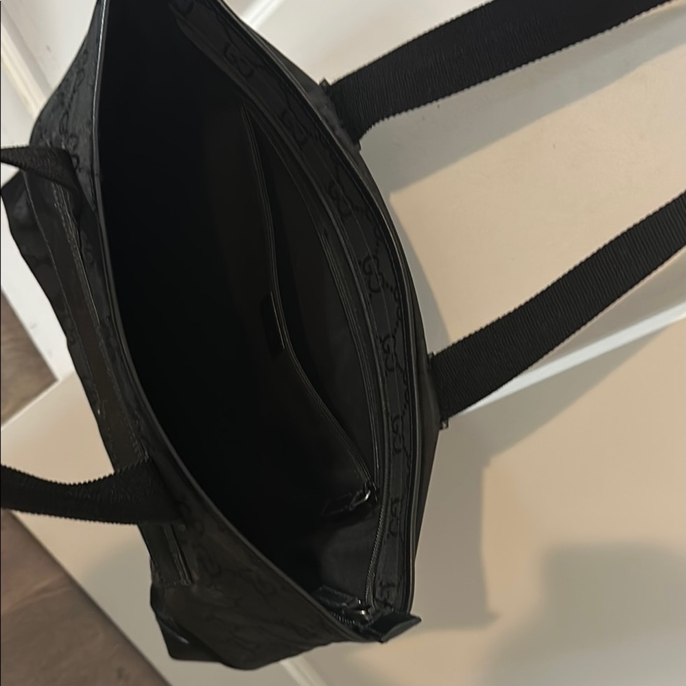 Gucci Black Canvas Tote Bag with Minimalist Design - Picture 8 of 15
